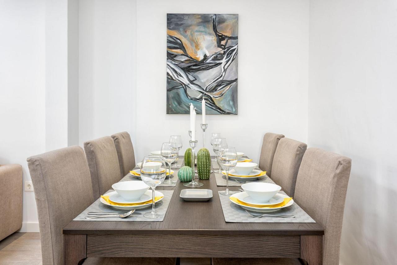 Merced Suites In Malaga By Solaga Holiday Homes ภายนอก รูปภาพ