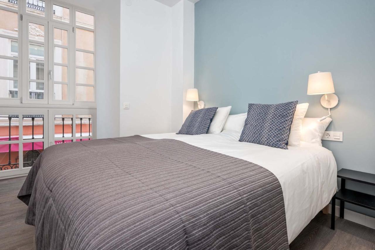 Merced Suites In Malaga By Solaga Holiday Homes ภายนอก รูปภาพ