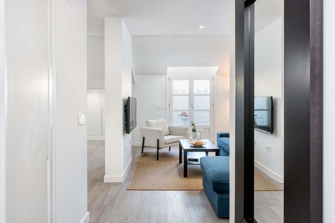 Merced Suites In Malaga By Solaga Holiday Homes ภายนอก รูปภาพ