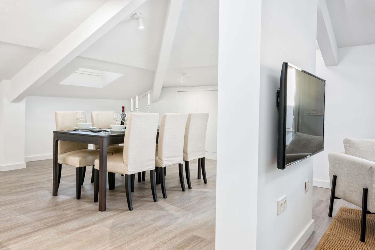 Merced Suites In Malaga By Solaga Holiday Homes ภายนอก รูปภาพ