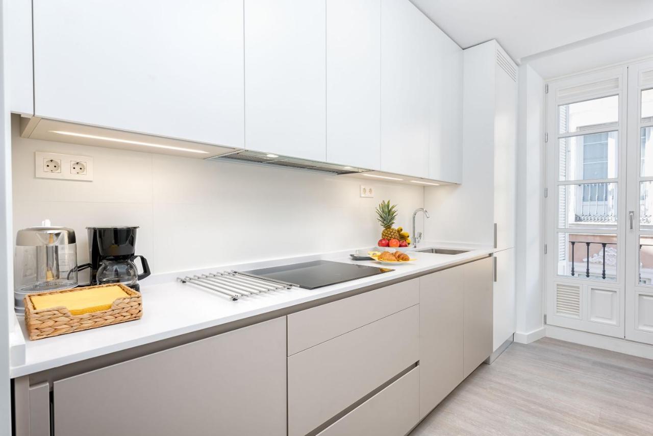 Merced Suites In Malaga By Solaga Holiday Homes ภายนอก รูปภาพ
