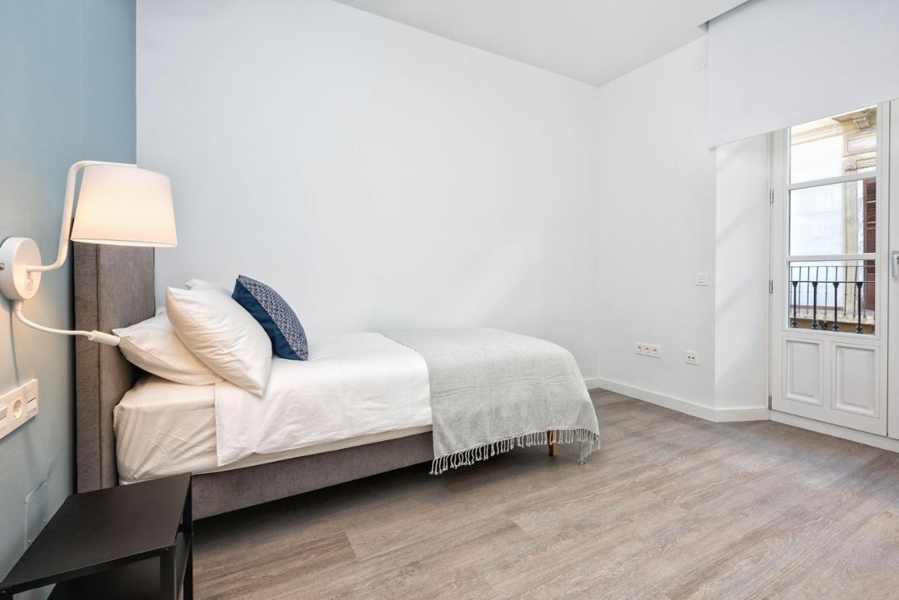 Merced Suites In Malaga By Solaga Holiday Homes ภายนอก รูปภาพ