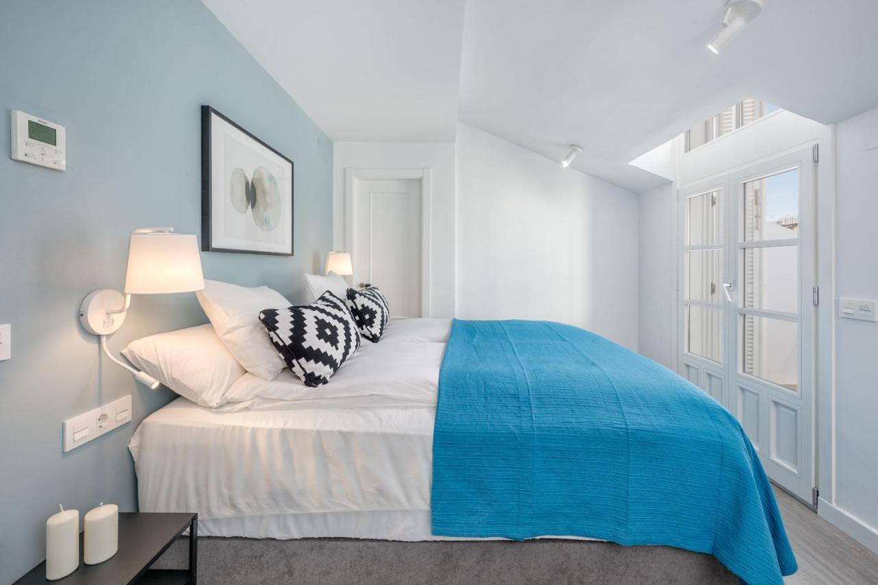 Merced Suites In Malaga By Solaga Holiday Homes ภายนอก รูปภาพ
